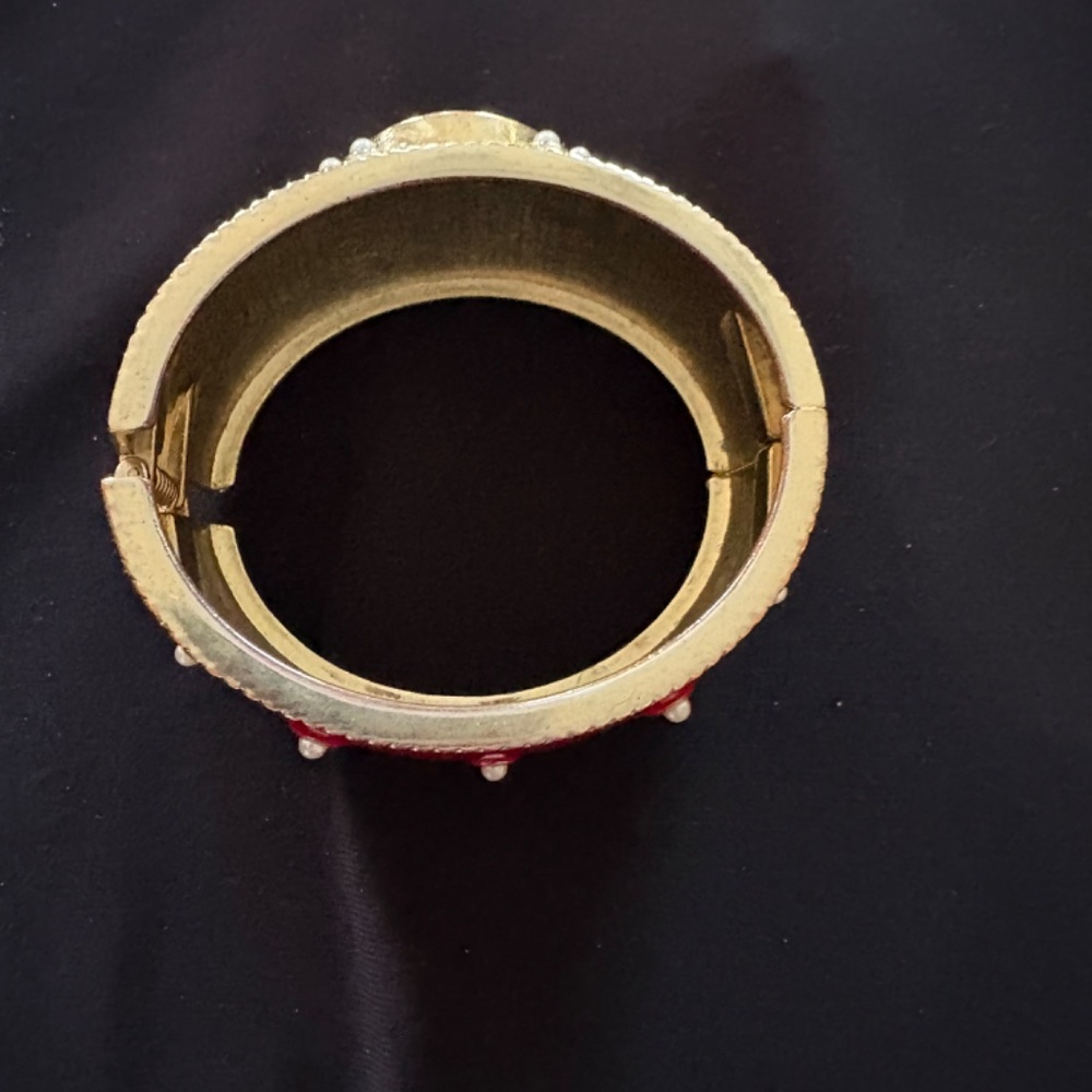cuff bracelet - Picture 2 of 3